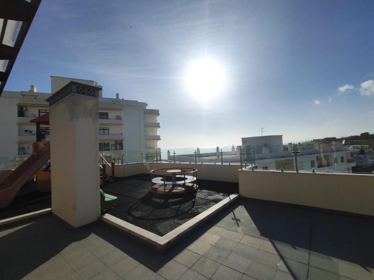 Ferienwohnung Armacao De Pera Ocean Terrace With Pool By Homing Exterior foto
